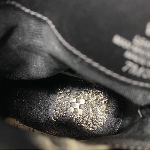 Vince Camuto Nerlinji Black Leather Bootie 7M - Picture 13 of 15